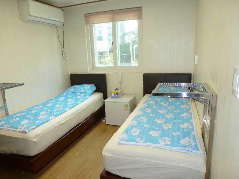 Guest house New Myeongdong *
